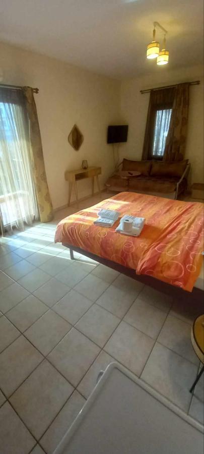 Káto Loutrákion Voreas Hotel מראה חיצוני תמונה