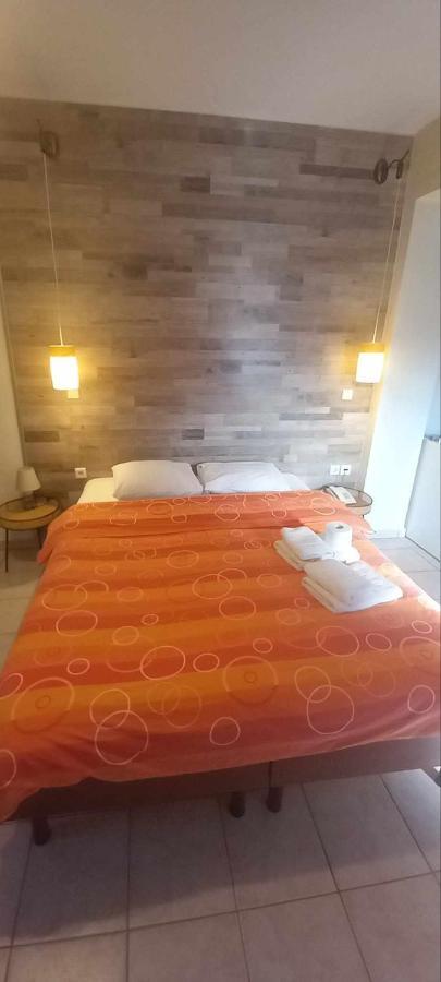 Káto Loutrákion Voreas Hotel מראה חיצוני תמונה