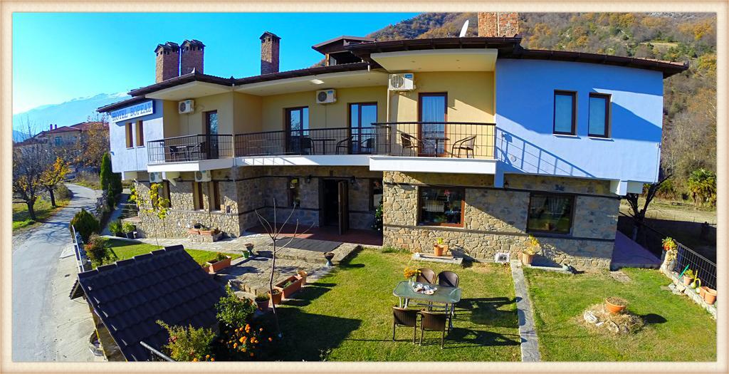 Káto Loutrákion Voreas Hotel מראה חיצוני תמונה